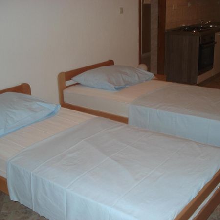 Guest House Karevic Χβαρ Δωμάτιο φωτογραφία