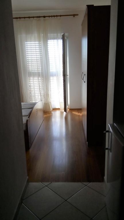 Guest House Karevic Χβαρ Εξωτερικό φωτογραφία