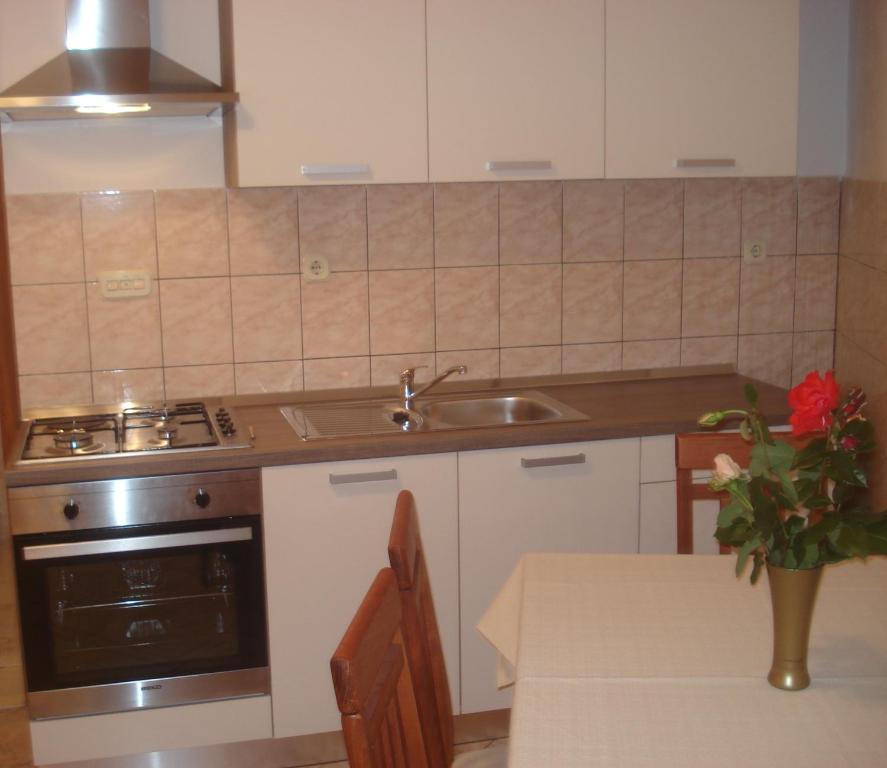 Guest House Karevic Χβαρ Δωμάτιο φωτογραφία